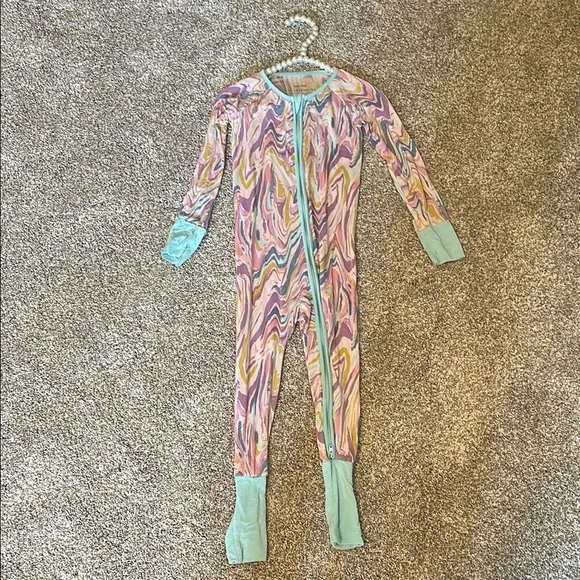 Little Sleepies Marble pajamas size 2T - Picture 1 of 1